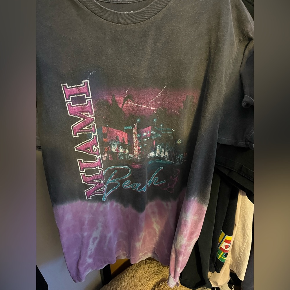 M T shirt negotiable